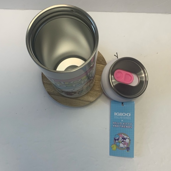 NWT Hello Kitty & Friends 16 oz Can Cooler White - Picture 4 of 8